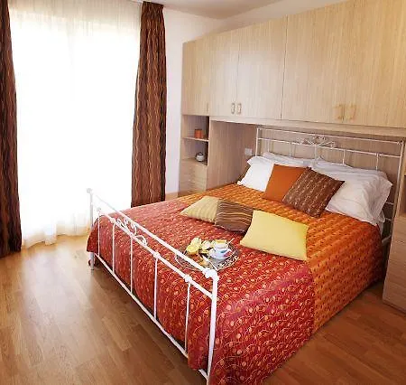 Residence-11 To Choose From In An Exclusive By Italian Apartamento