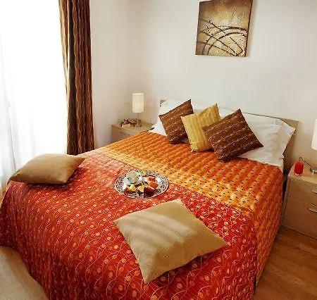 Residence-11 To Choose From In An Exclusive By Italian Apartamento *