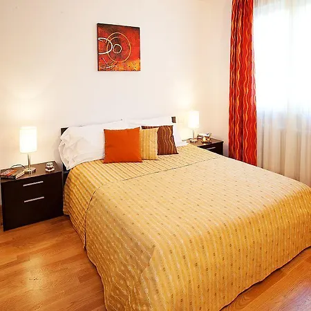 Residence-11 To Choose From In An Exclusive By Italian Apartamento *