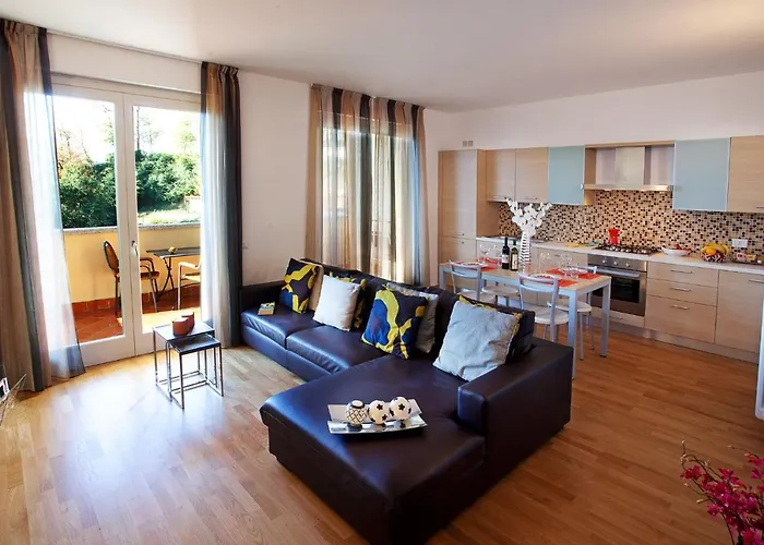 Residence-11 To Choose From In An Exclusive By Italian דירה טרמצו