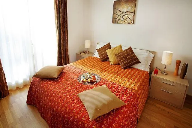 Residence-11 To Choose From In An Exclusive By Italian דירה *