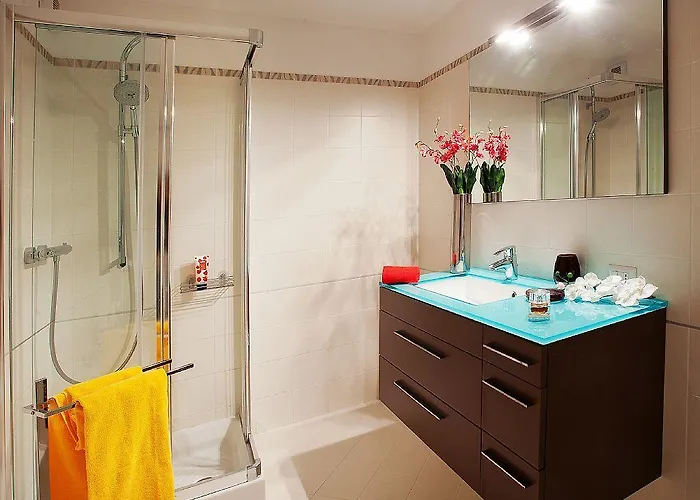Residence-11 To Choose From In An Exclusive By Italian דירה